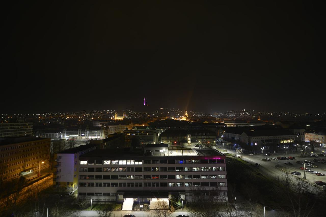 Panorama City Apartman Pécs Zewnętrze zdjęcie