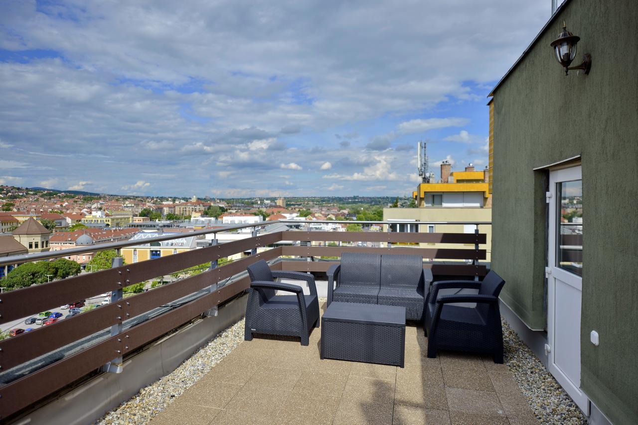 Panorama City Apartman Pécs Zewnętrze zdjęcie