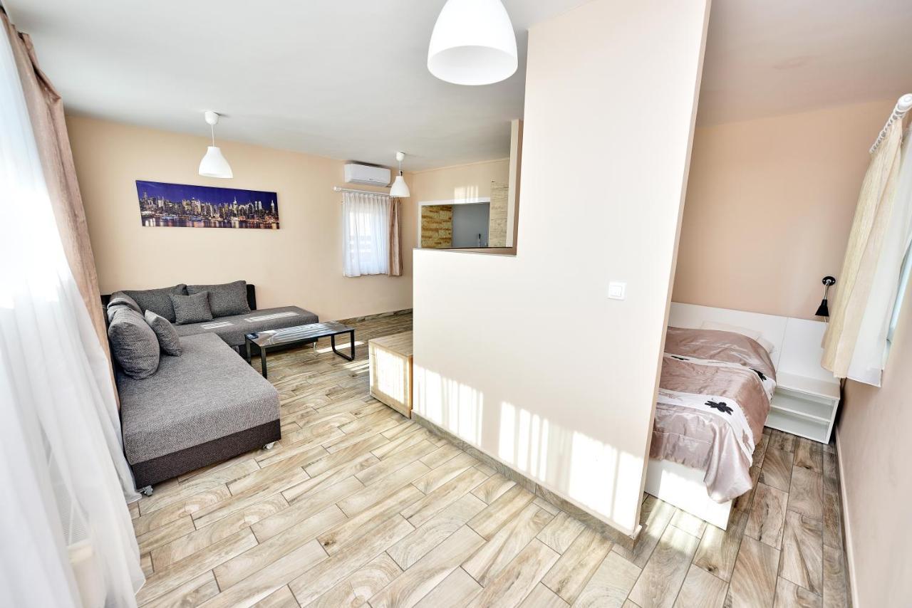 Panorama City Apartman Pécs Zewnętrze zdjęcie